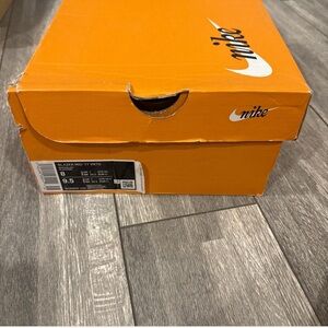 Nike Blazer Mid '77 in Bright Orange Box